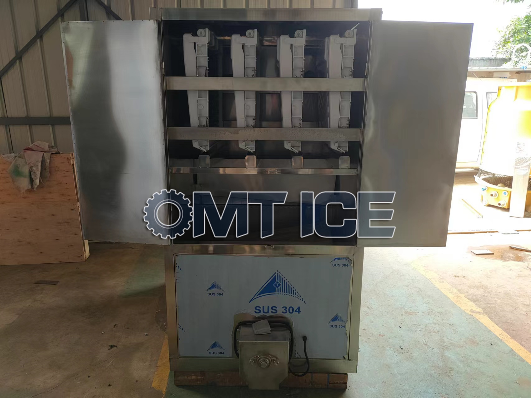 OMT 1ton Industrial Type Cube Ice Machine-3