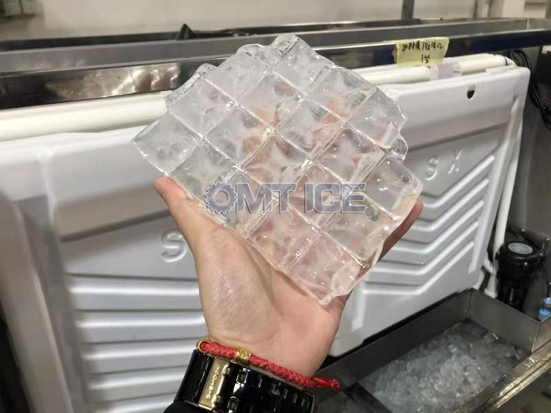 Cube Ice harvest