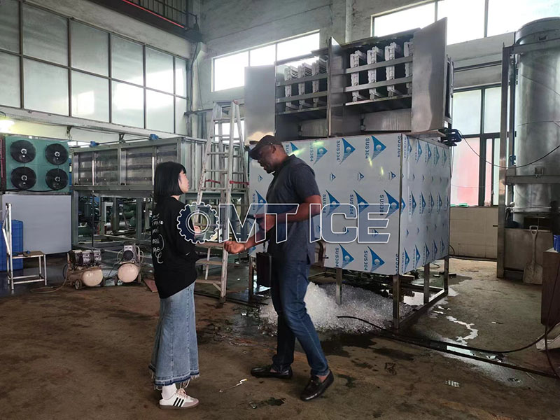 Nigeria customer visit OMT factory (1) 拷贝